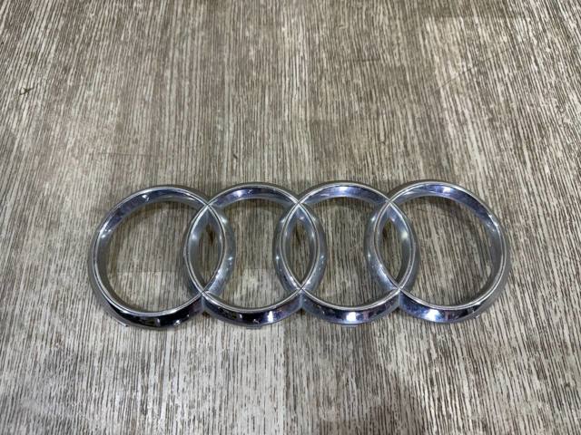 Эмблема решетки радиатора 8T0853605 VAG