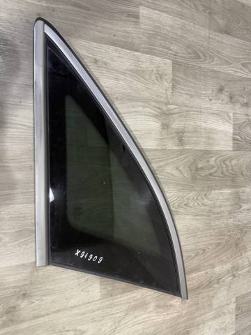 Стукло багажника, правое A2536703800 MERCEDES