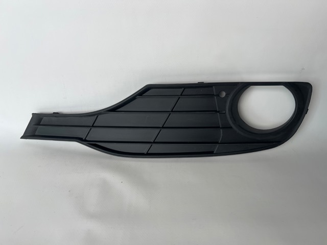 Решетка переднего бампера, левая 51117281919 BMW