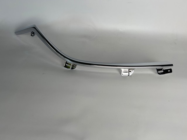 Молдинг решетки радиатора, нижний GHP9507J1C КИТАЙ