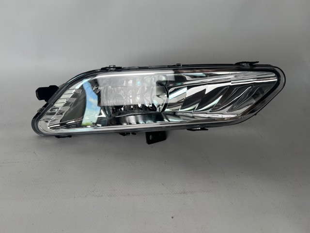 Фара противотуманная, правая HS7Z15200A КИТАЙ