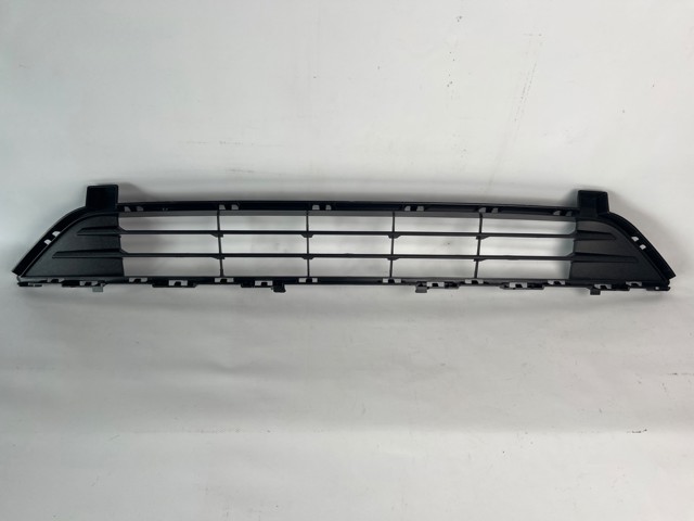 Решетка бампера нижняя KT4Z17K945AA КИТАЙ