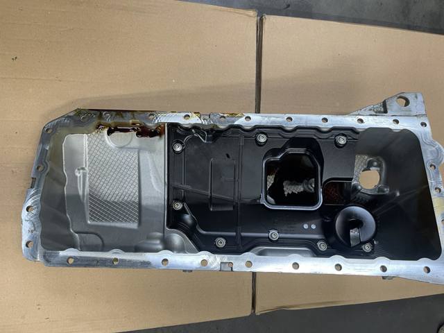 11137854463 BMW Поддон масляный картера двигателя купить в Черновцы