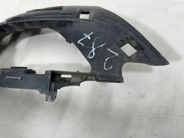 269819357R RENAULT Кронштейн задней противотуманной фары правый купить в Винница