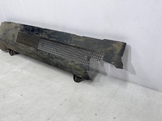 RENAULT 462658120R Защита днища правая в наличии Ирпень
