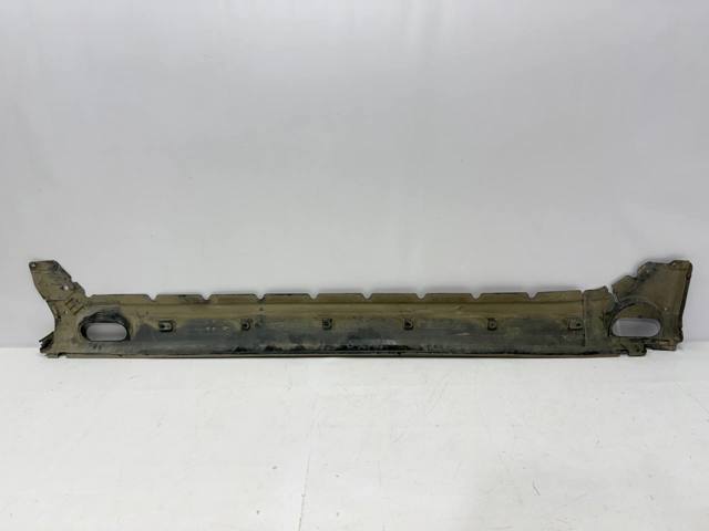 4KE825208A VAG Защита днища правая купить в Ровно