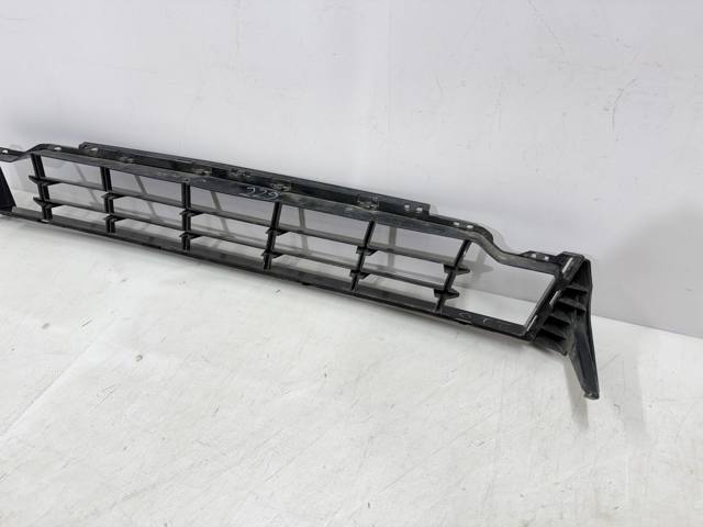 51118081077 BMW Решетка бампера купить в Харьков