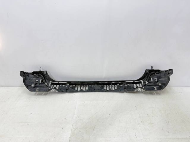 BMW 51127183883 Кронштейн бампера заднего центральный в наличии Кривой Рог