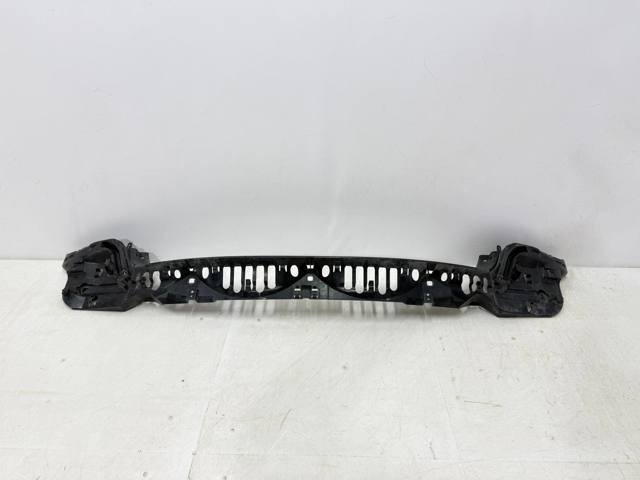 BMW 51127183883 Кронштейн бампера заднего центральный в наличии Львов