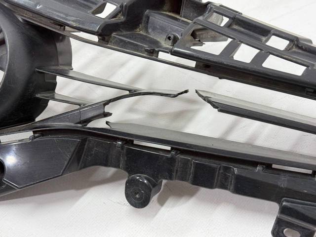 TOYOTA 5310133620 Решетка радиатора в наличии Запорожье