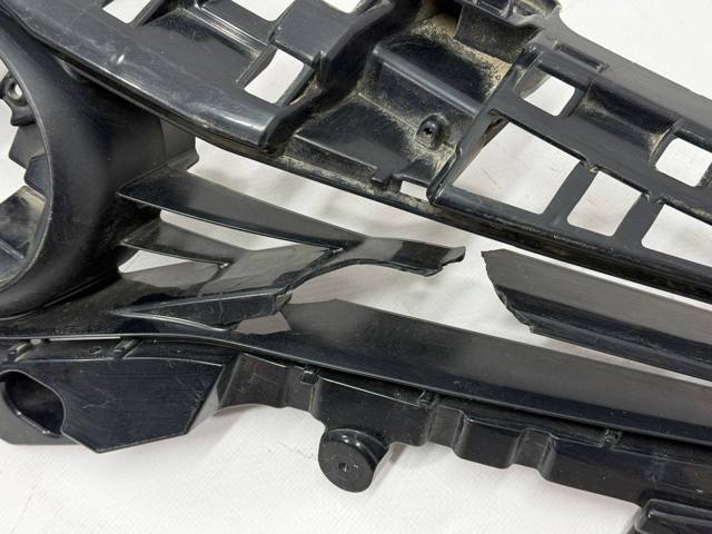 5310133620 TOYOTA Решетка радиатора купить в Ровно
