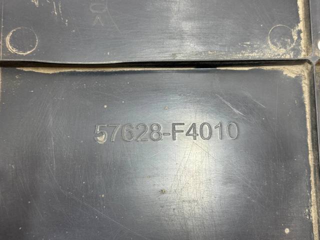 TOYOTA 57628F4010 в наличии Житомир