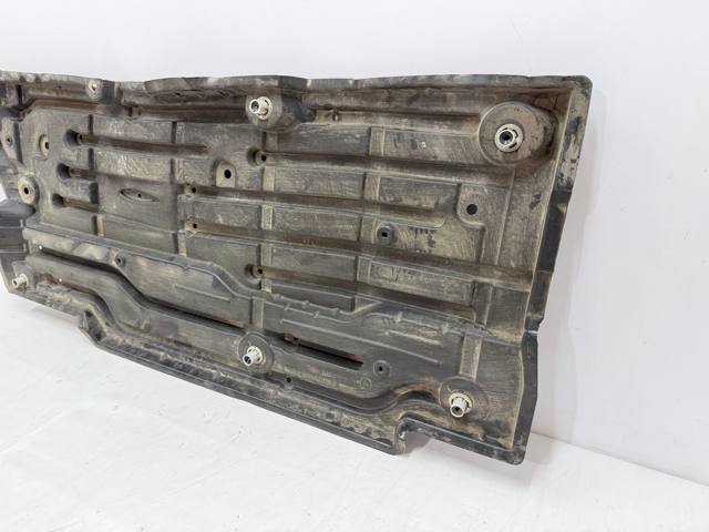 TOYOTA 58166F4010 Защита днища левая в наличии Запорожье
