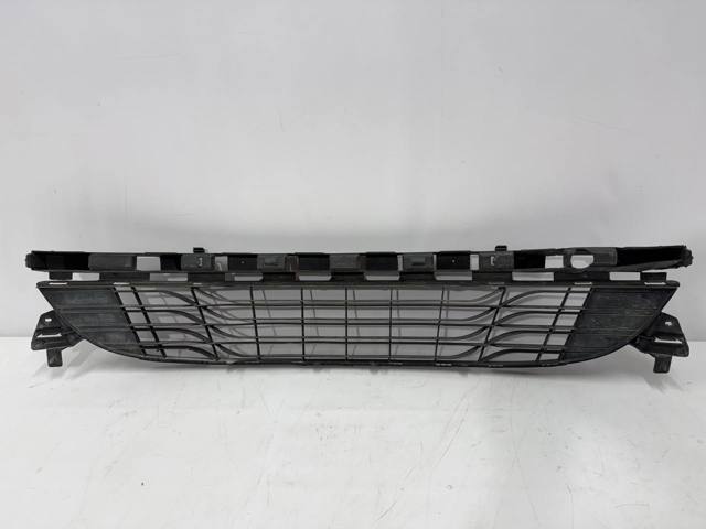 622540001R RENAULT Решетка бампера переднего купить в Житомир