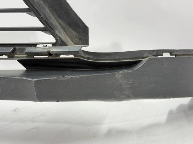 622540901R RENAULT Решетка радиатора купить в Житомир
