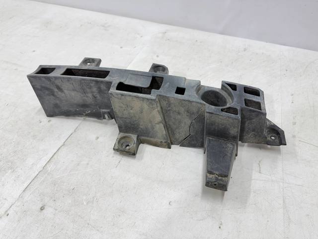 850930447R RENAULT Кронштейн бампера заднего левый купить в Павлоград