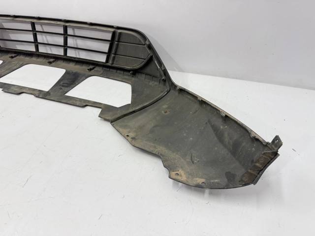 FORD GV4417F775A Решетка бампера переднего нижняя в наличии Хмельницкий
