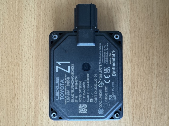 881620E130 Toyota Датчик контроля мертвой зоны задний