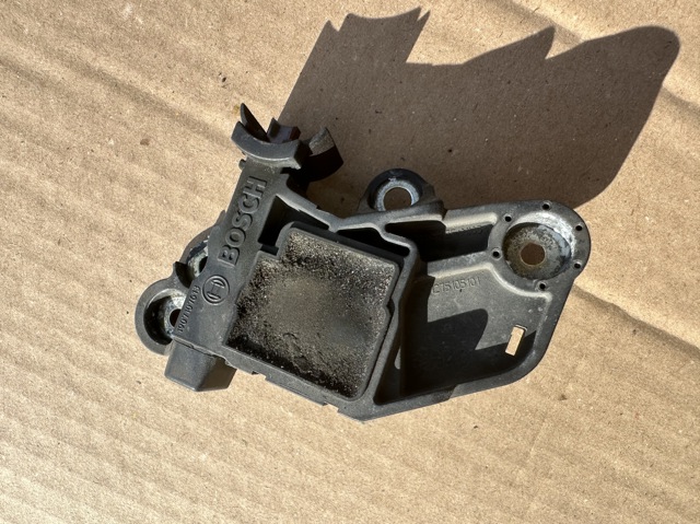 BOSCH 0272220720 Реле генератора в наличии Черкассы