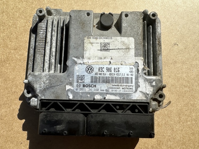 Модуль управления двигателем 03C906016 VAG
