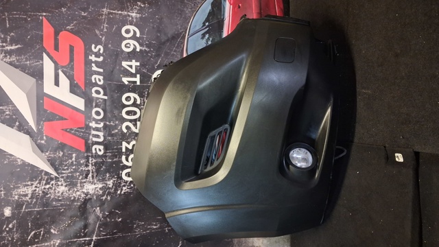 Бампер передний клык правый 1315079070 PEUGEOT
