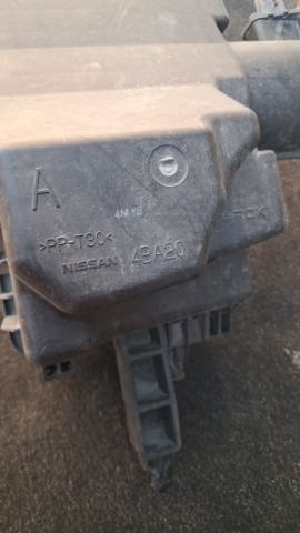 Корпус воздушного фильтра в сборе 165004BA4A NISSAN