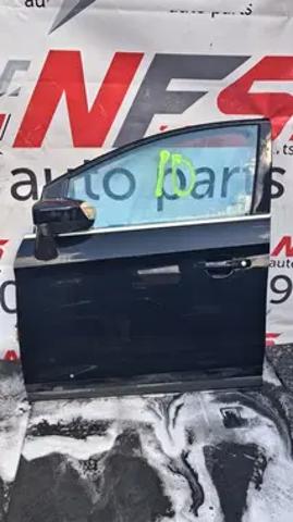 Двери 1712679 FORD