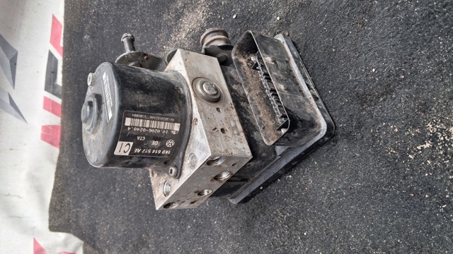 Блок управления ABS 1K0614517AE VAG