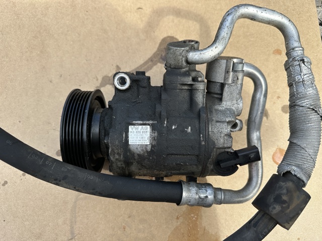 Компрессор кондиционера 1K0820859T VAG