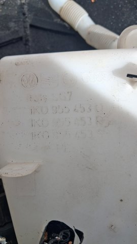 VAG 1K0955453Q Бачок омывателя в наличии Чернигов