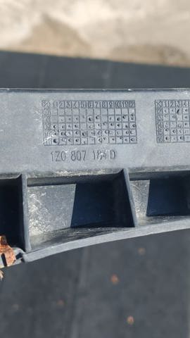1Z0807184D Направляющая переднего бампера правая купить Черновцы