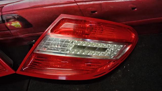 Правый стоп 2048202064 MERCEDES