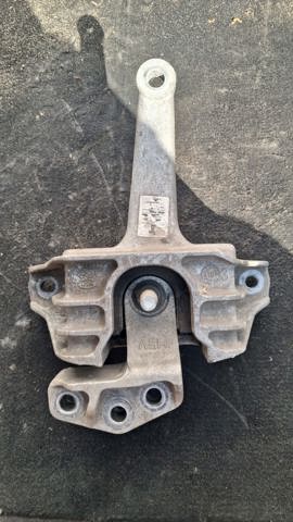 Правая подушка двигателя 21810G2000 HYUNDAI