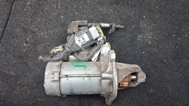 Стартер двигателя 23300AA700 SUBARU