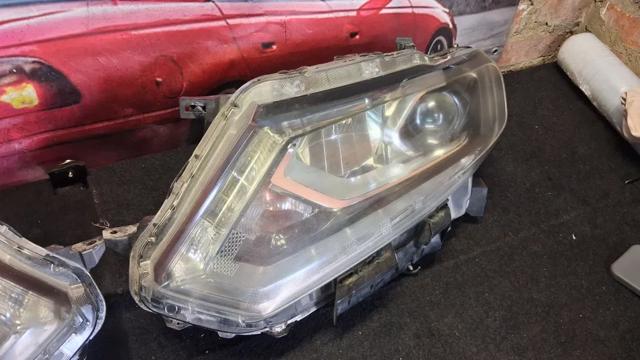 Основная фара в сборе левая 260604CC6C NISSAN