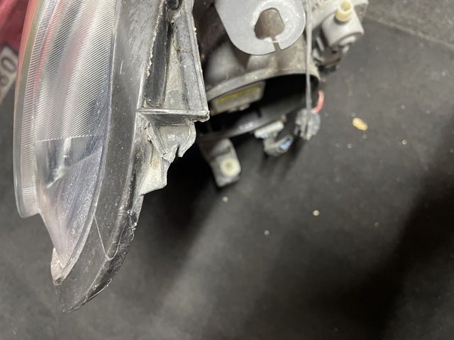 26060BR60A NISSAN Левая фара купить в Полтава