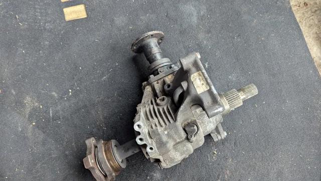 NISSAN 331008H510 Раздатка в наличии Каменское