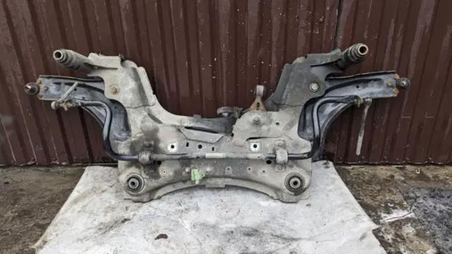 Поперечина передней подвески 544010579R RENAULT