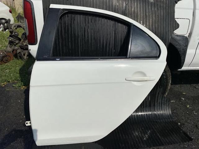 Задняя левая дверь Mitsubishi Lancer 10