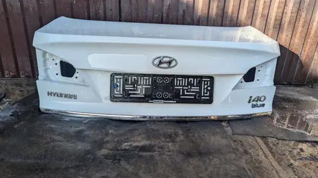 Крышка багажника 692003Z310 HYUNDAI