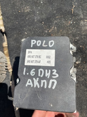 Блок управления АБС  6R0614517AN VAG