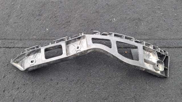 Левый кронштейн заднего бампера 6R6807393A VAG