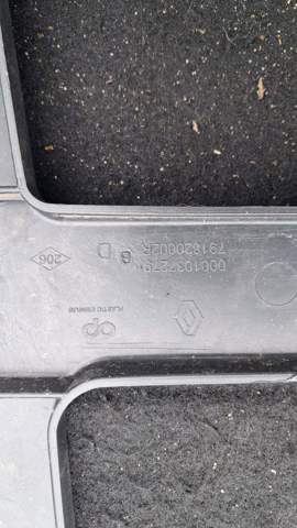 791820002R Кронштейн бампера заднего правый купить Киев