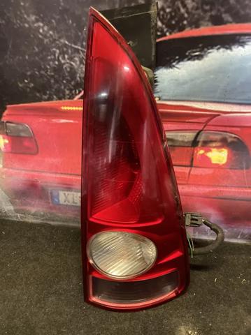 Фонари задние 8200027152 RENAULT