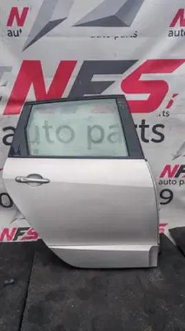 Задняя правая дверь 821001572R RENAULT