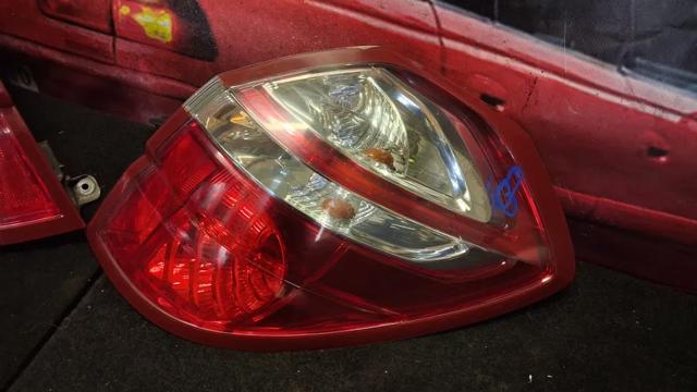 Фонарь задний правый 84913AG140 SUBARU