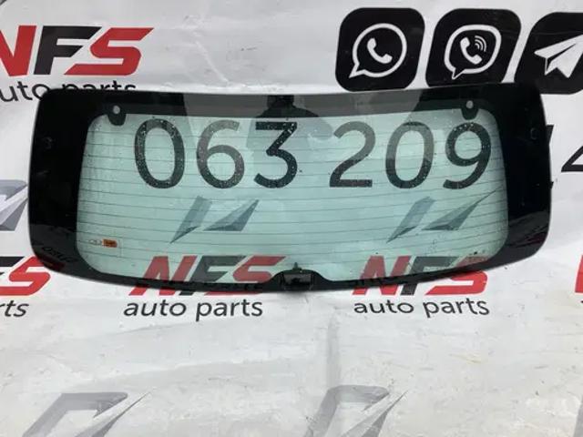 Стекло крышки багажника 871111F011 HYUNDAI