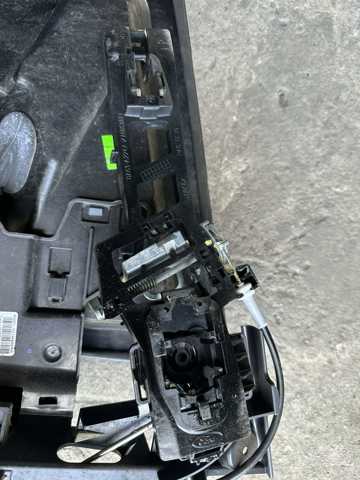 Держатель наружной ручки двери, передней левой 8A61A224A37AM FORD