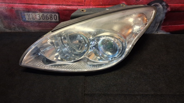 Блок фара левая 921012LXXX HYUNDAI