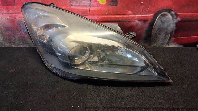 Вставка фары правой 921021H HYUNDAI
